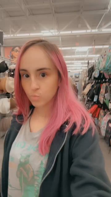 Kimberlypxxx – Do you think he saw?